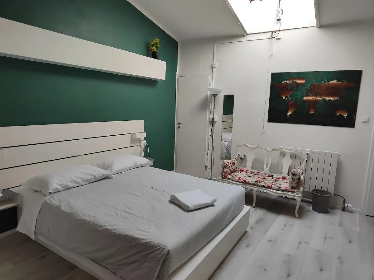 Bed and Breakfast Residenza Le Torri Bolonia 0*,